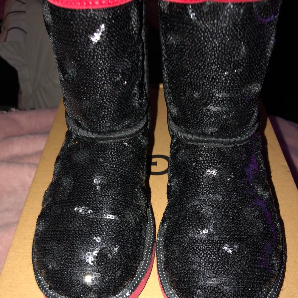 Ugg Girls Disney Minnie Mouse Boots.